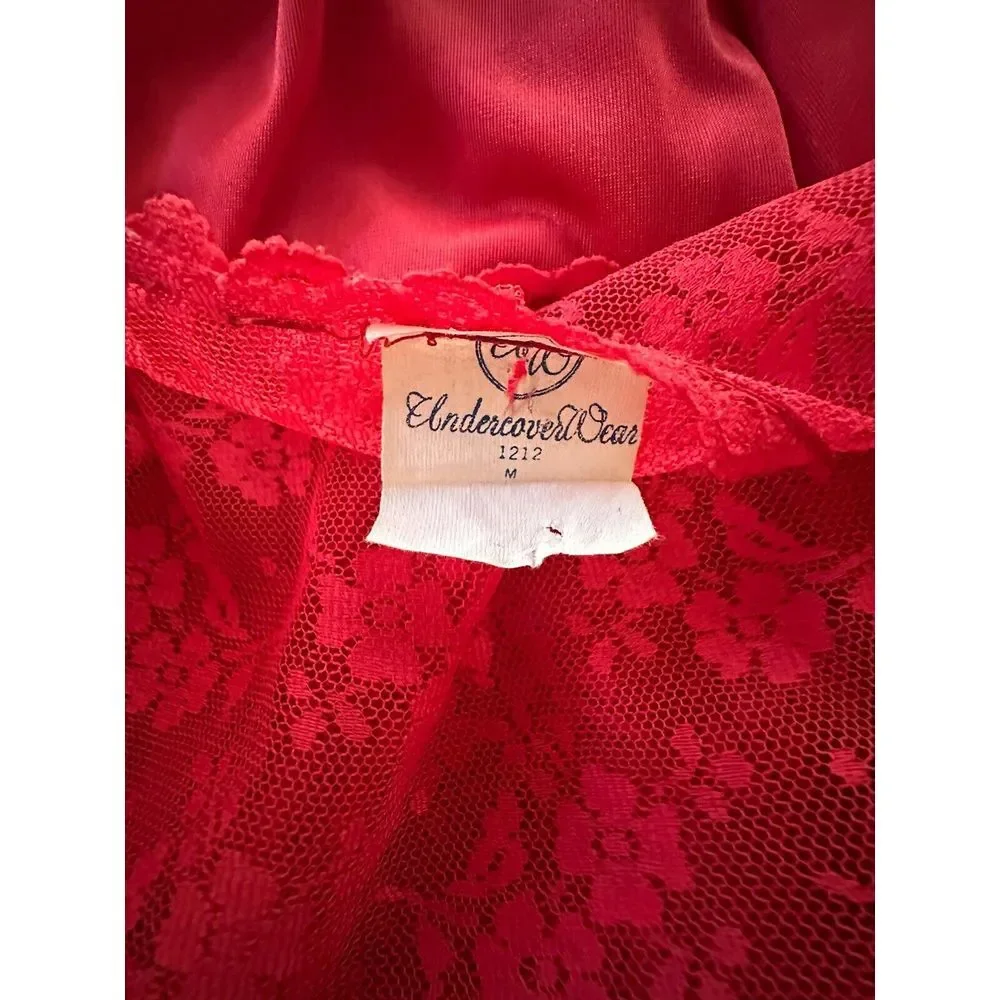 Vintage Undercover Wear Long‎ Red Nylon Lace Robe Size Medium Made In USA